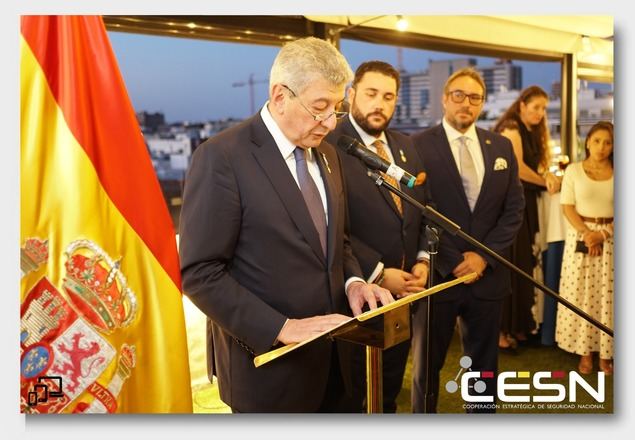 Medalla de Honor al Embajador de la República de Azerbaiyán